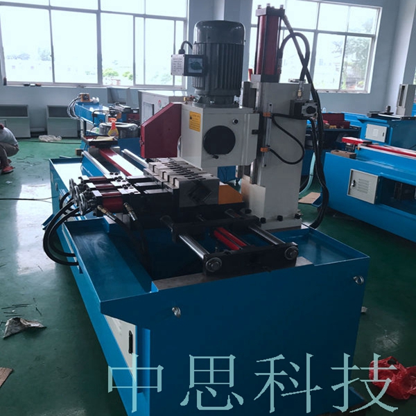 怎么保證全自動切管機(jī)保持穩(wěn)定正常工作